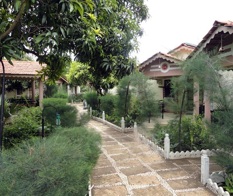 Saavaj Resort, Sasan Gir - Where Wilderness Meets Luxury Exterior photo
